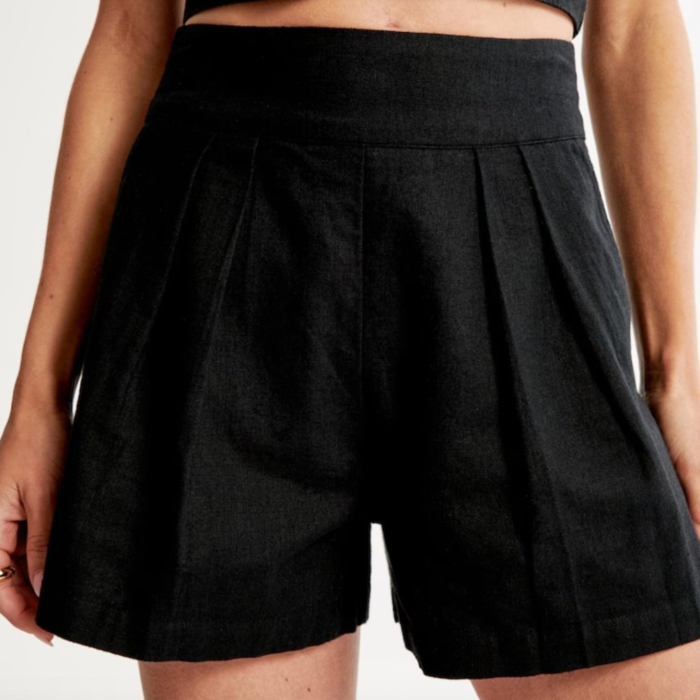 Abercrombie & Fitch Ultra High Rise Linen-Blend Pull-On Short